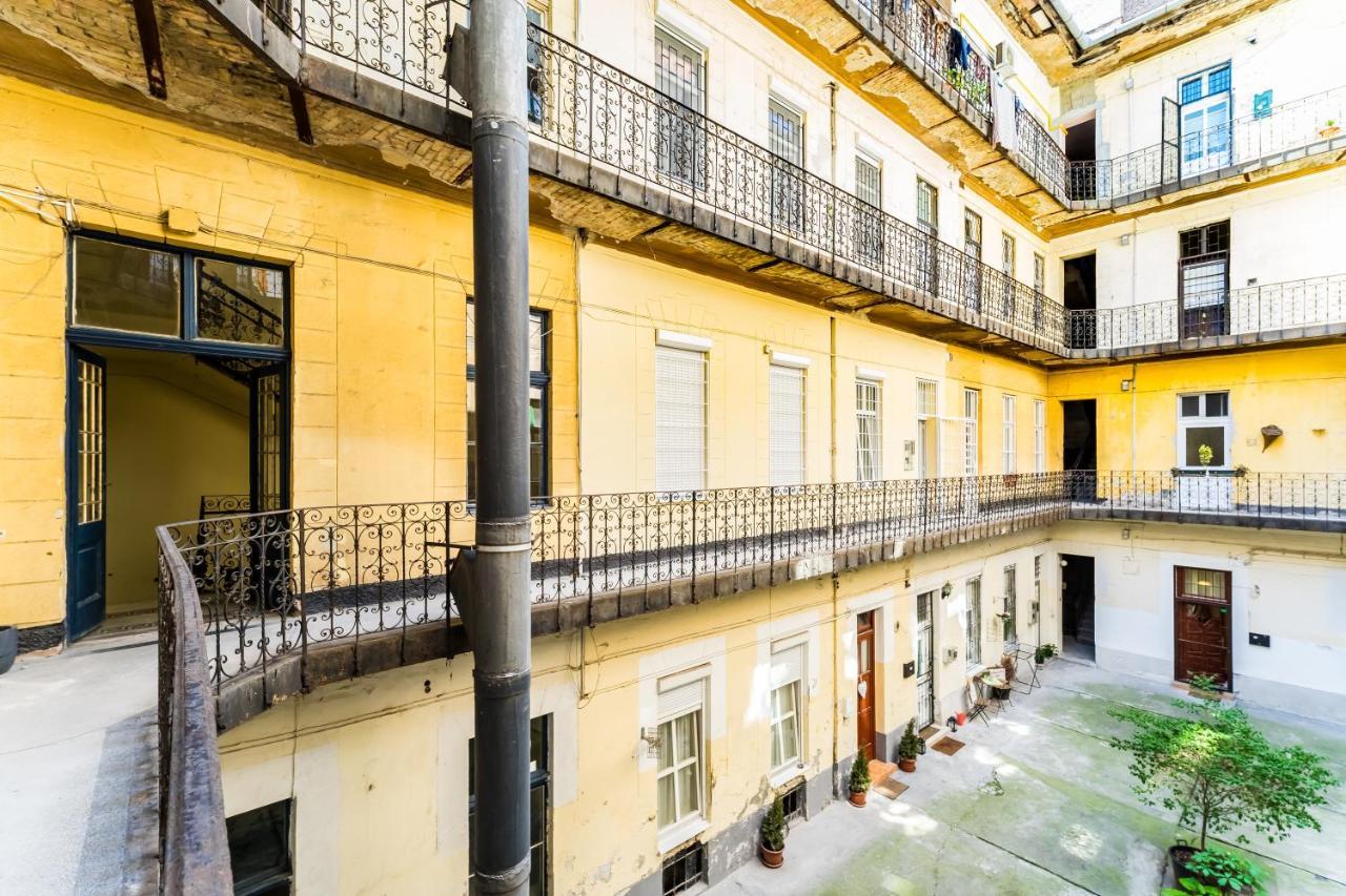 Cosy Studios In The Heart Of The City Budapeste Exterior foto