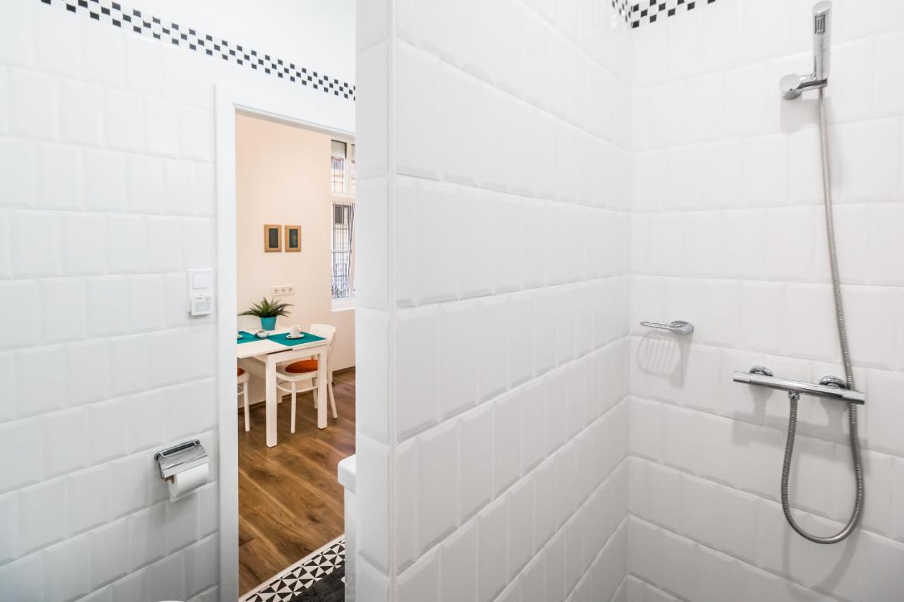 Cosy Studios In The Heart Of The City Budapeste Exterior foto
